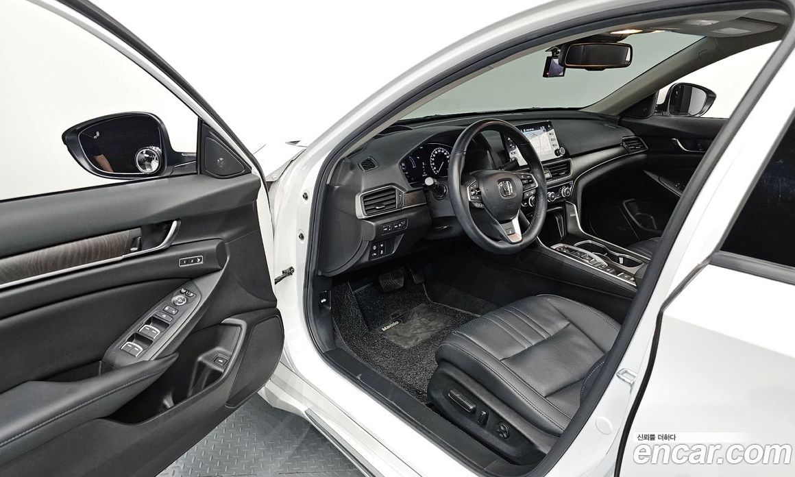 Honda Accord 2.0 Hybrid Touring
