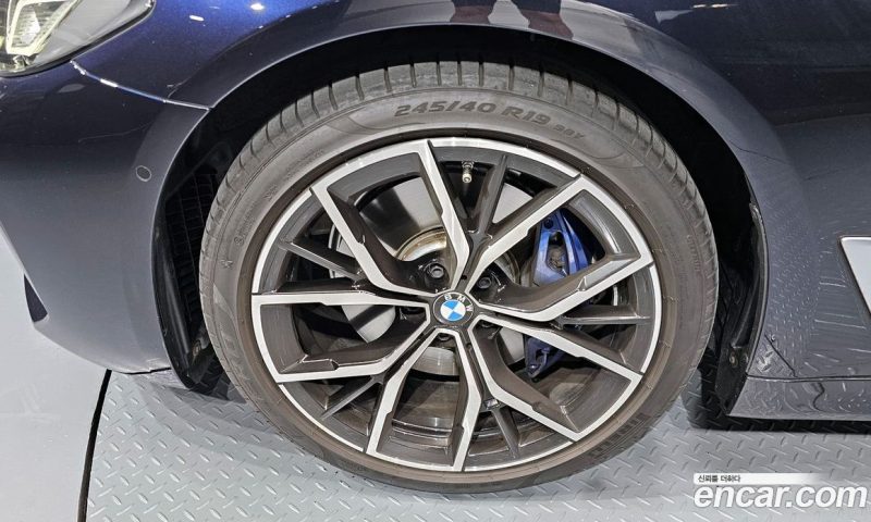 BMW 5-Series i530 xDrive M Sport Package