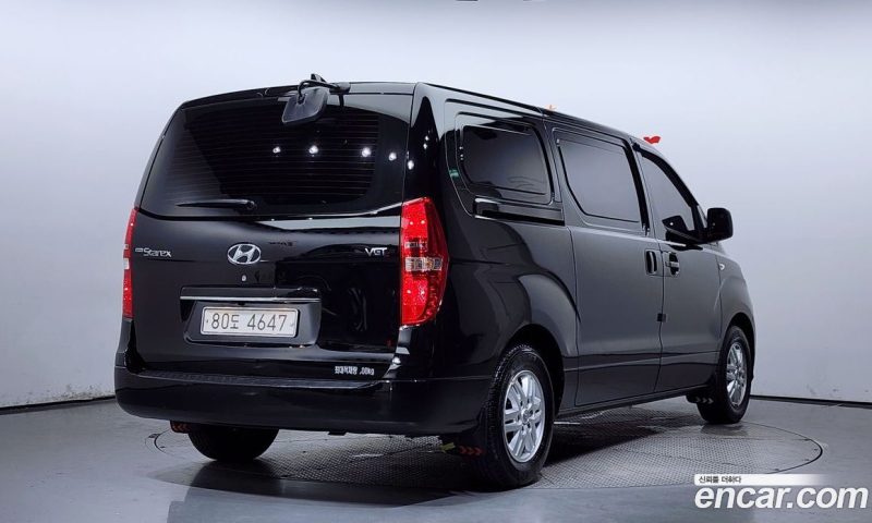 Hyundai Starex Van 3-Seater