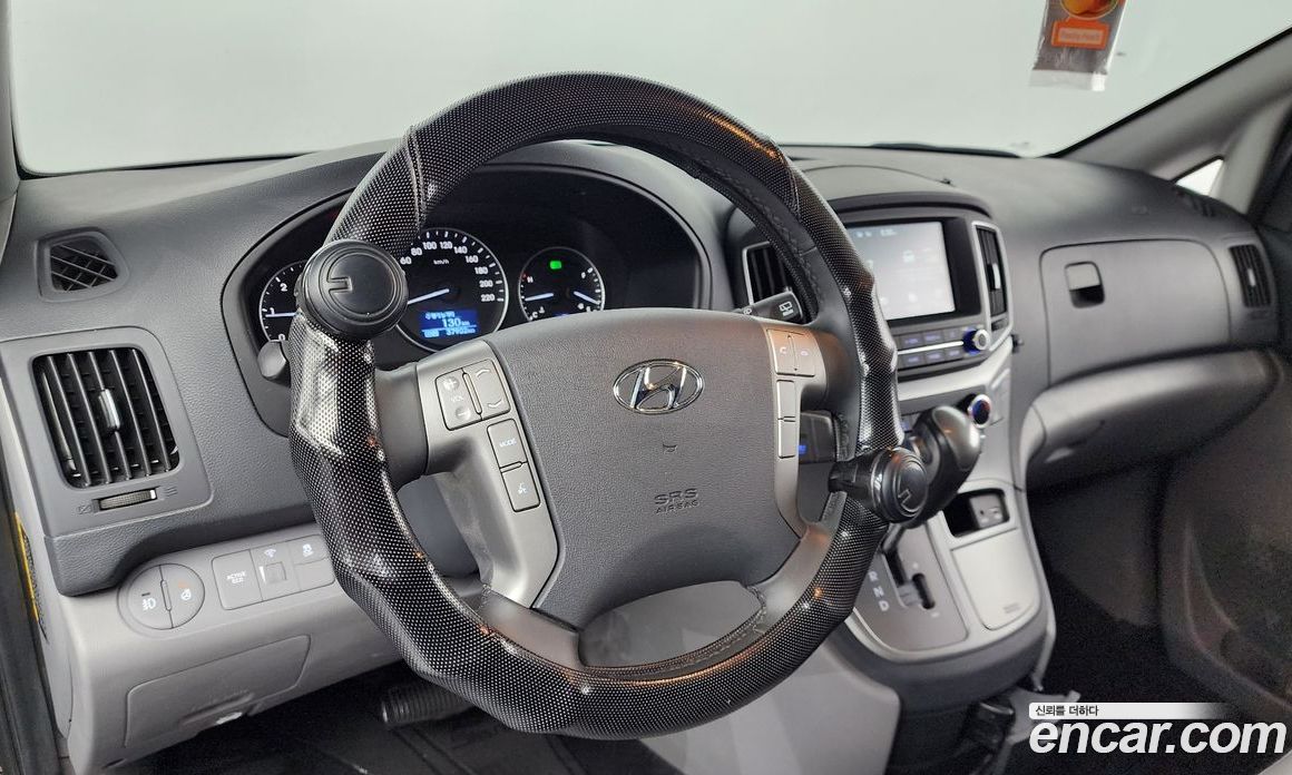 Hyundai Starex Van 3-Seater