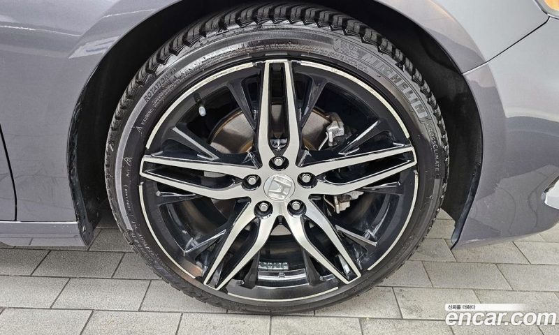 Honda Accord 2.0 Hybrid Touring