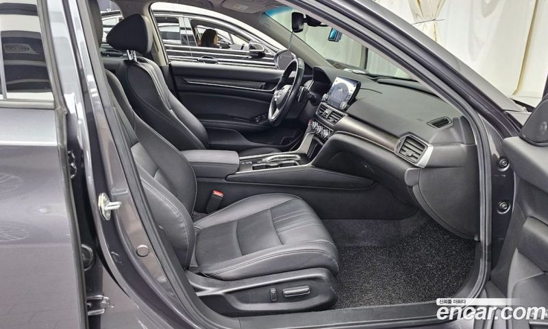 Honda Accord 2.0 Hybrid Touring