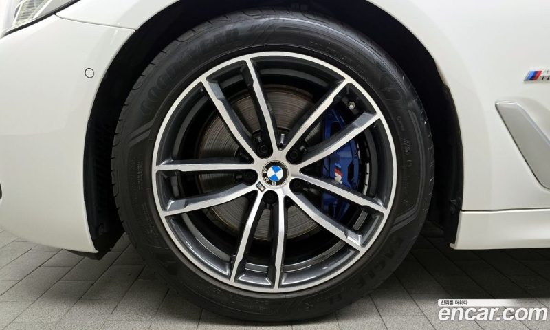 BMW 5-Series i520 M Sport