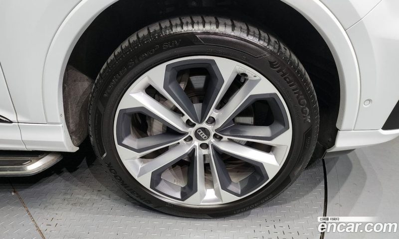 Audi Q7 55 TFSI Quattro Premium