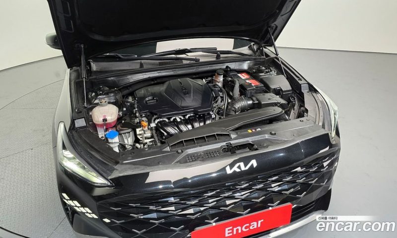 Kia K8 2.5 Gasoline 2WD