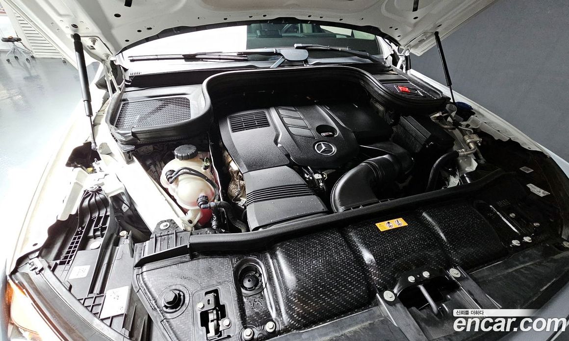 Mercedes Benz GLE-Class GLE300d 4MATIC