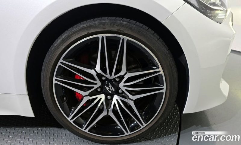 Kia Stinger 2.5 Masters