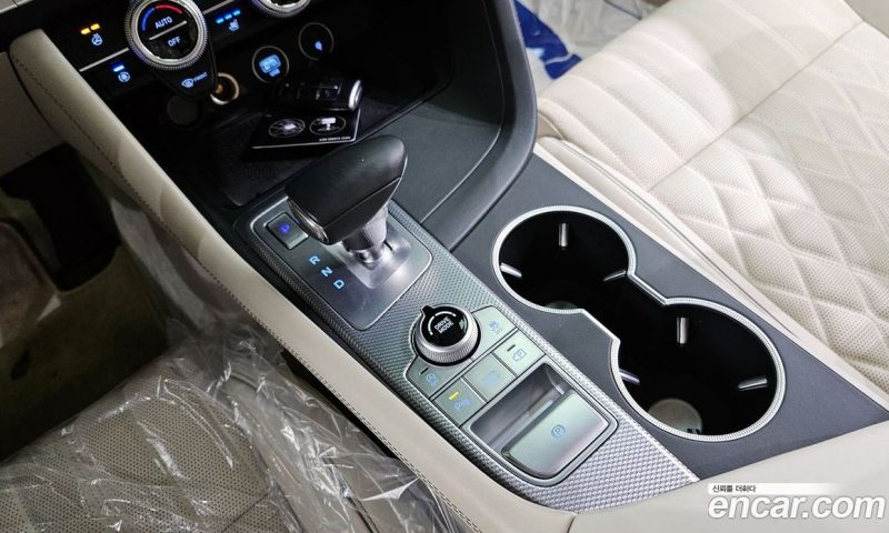 Genesis G70 Gasoline 2.0T 2WD