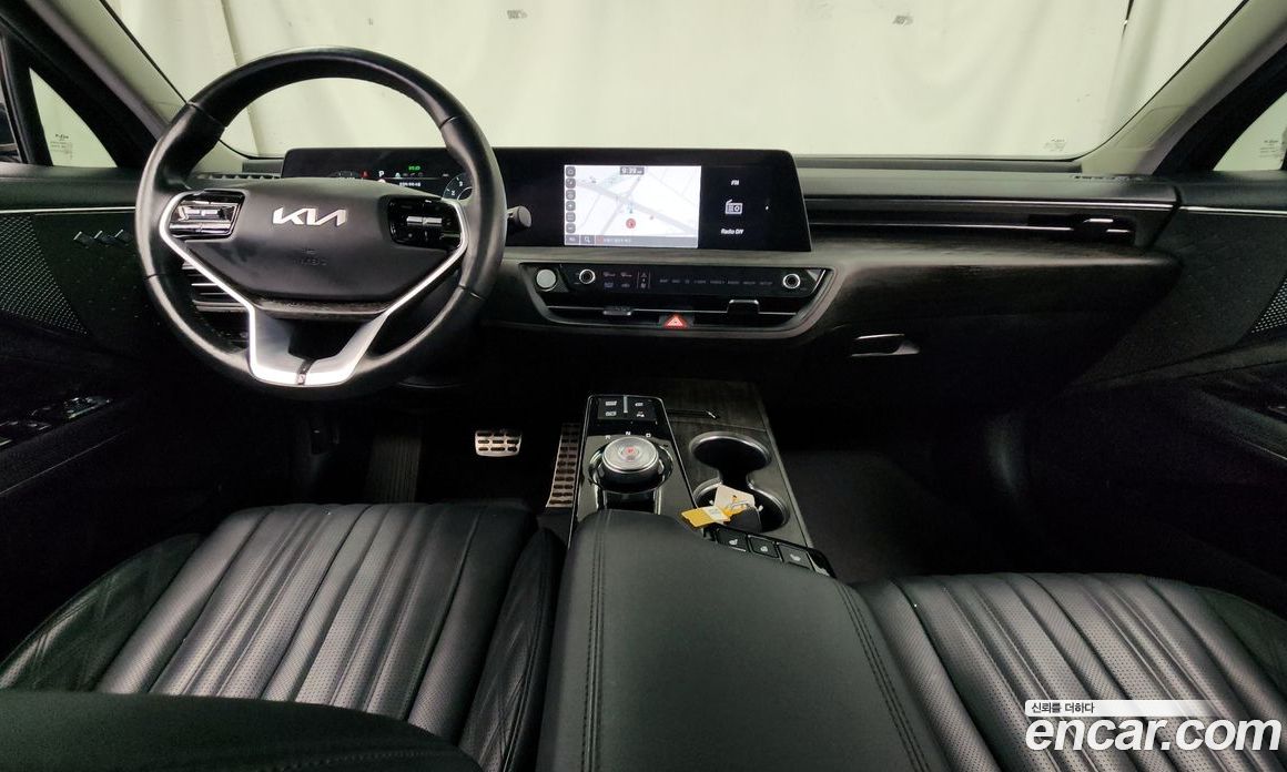 Kia K8 2.5 Gasoline 2WD