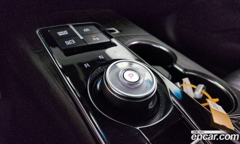 Kia K8 2.5 Gasoline 2WD