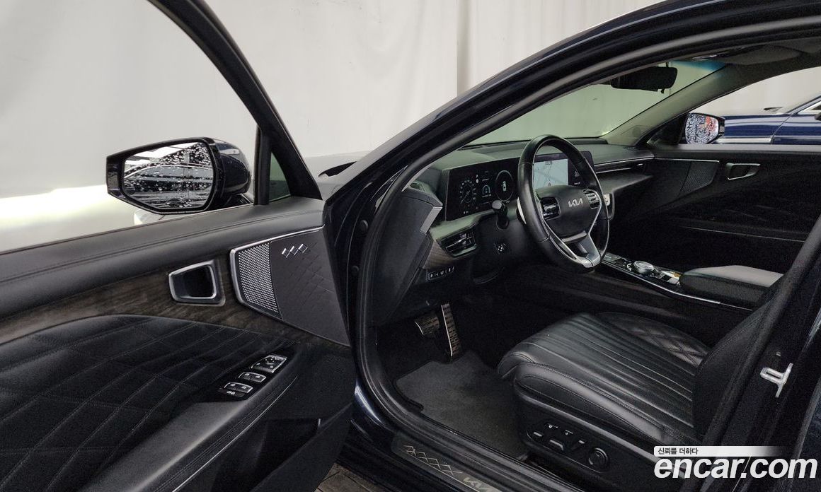 Kia K8 2.5 Gasoline 2WD