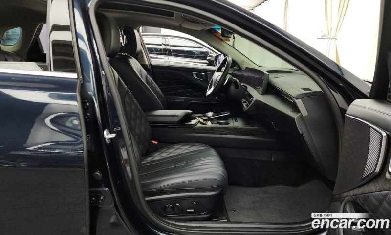 Kia K8 2.5 Gasoline 2WD