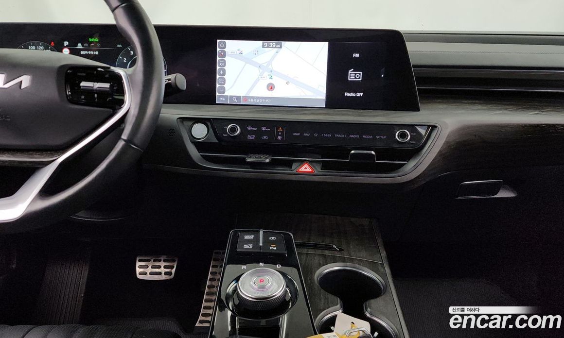 Kia K8 2.5 Gasoline 2WD