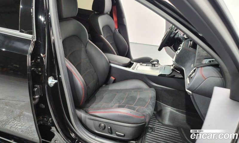 Kia Stinger 2.5 Masters ACRO EDITION