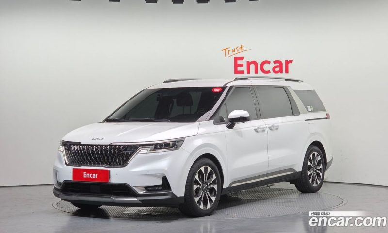 Kia Carnival 9-Seater Signature