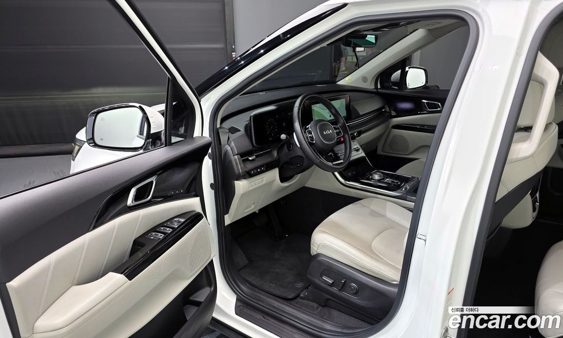 Kia Carnival 9-Seater Signature