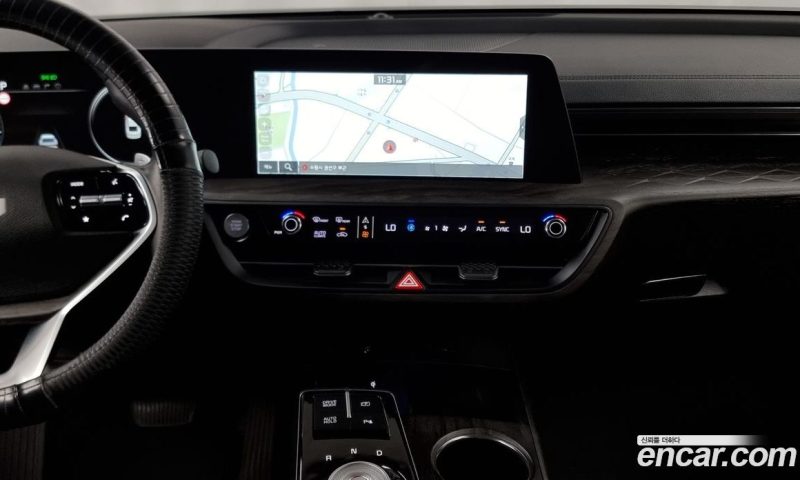 Kia K8 2.5 Gasoline 2WD