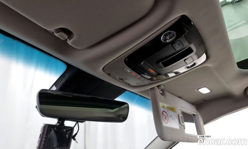 Kia K8 2.5 Gasoline 2WD