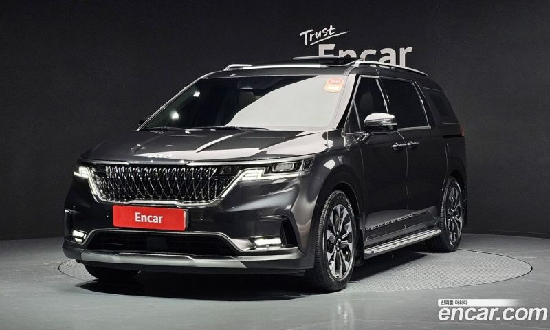Kia Carnival 7-Seater Signature