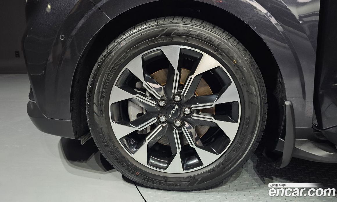 Kia Carnival 7-Seater Signature