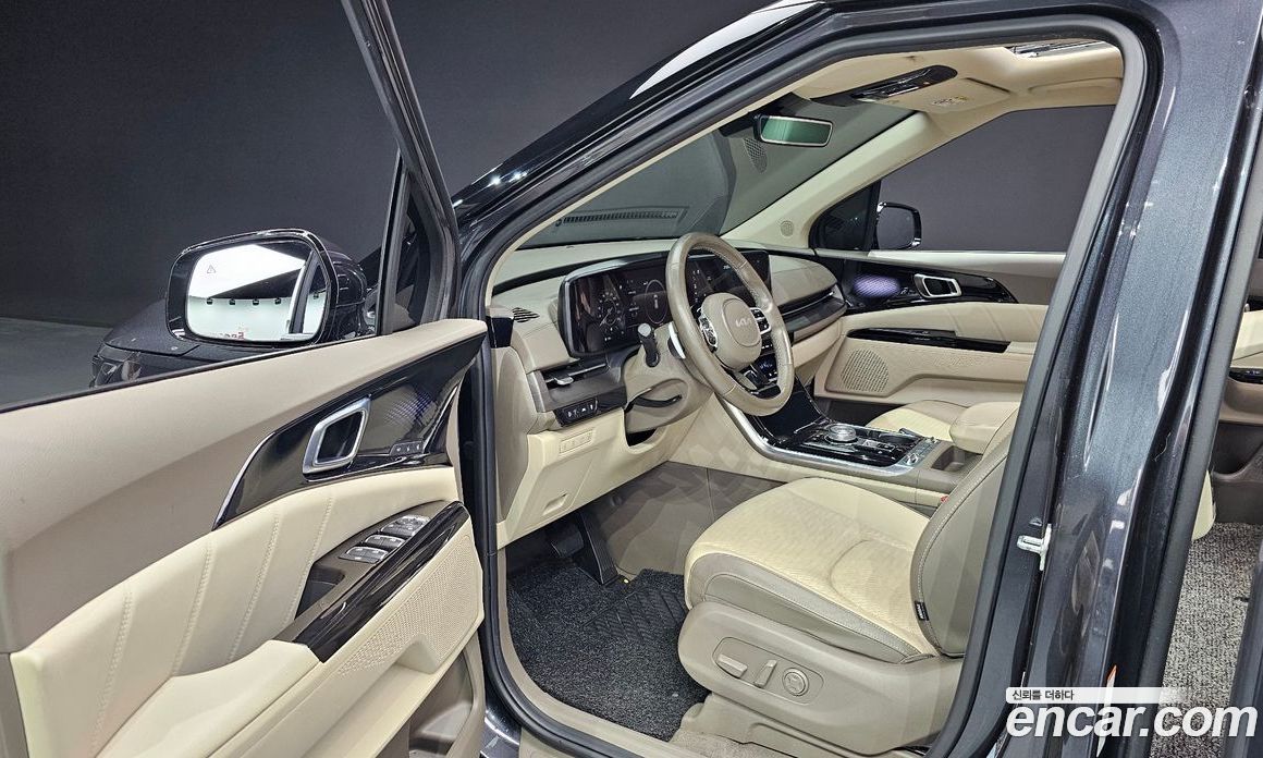 Kia Carnival 7-Seater Signature