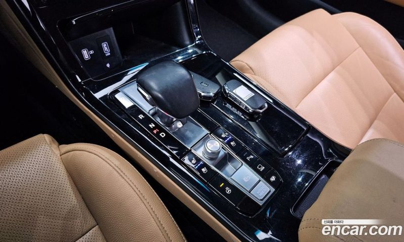 Kia K7 2.5 GDI Noblesse