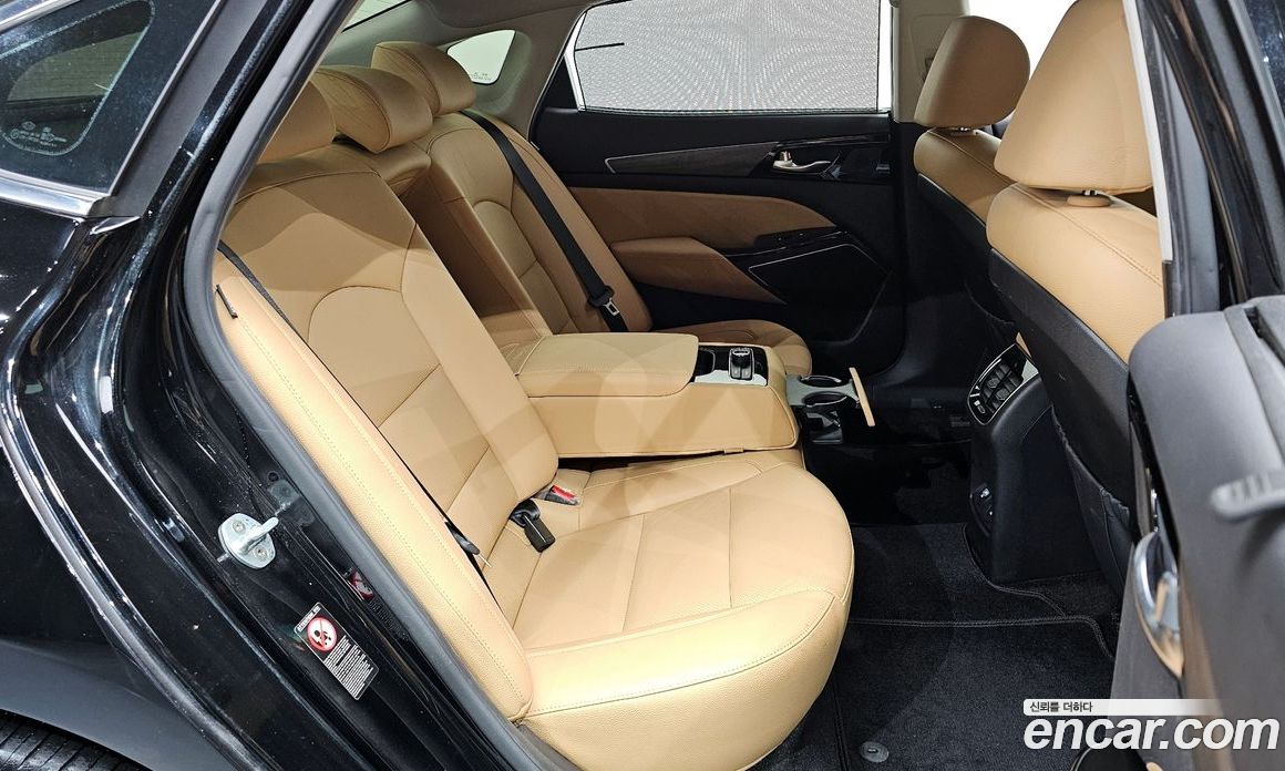 Kia K7 2.5 GDI Noblesse