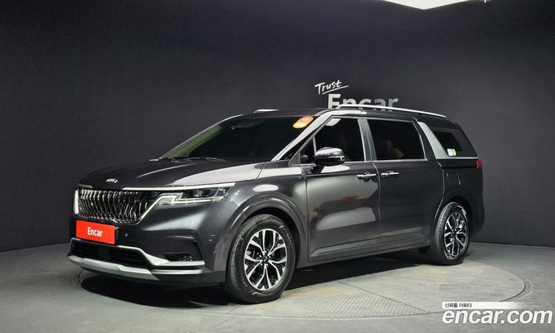 Kia Carnival 9-Seater Prestige
