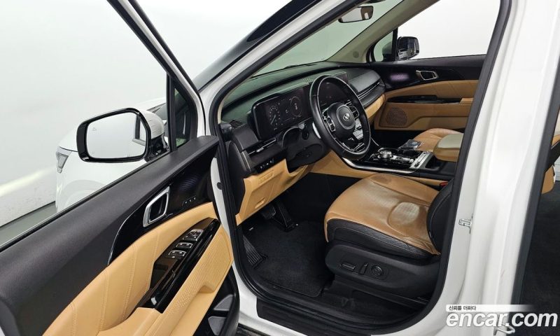 Kia Carnival 7-Seater Signature