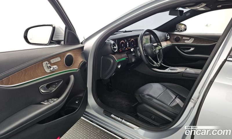 Mercedes Benz E-Class E250 Exclusive