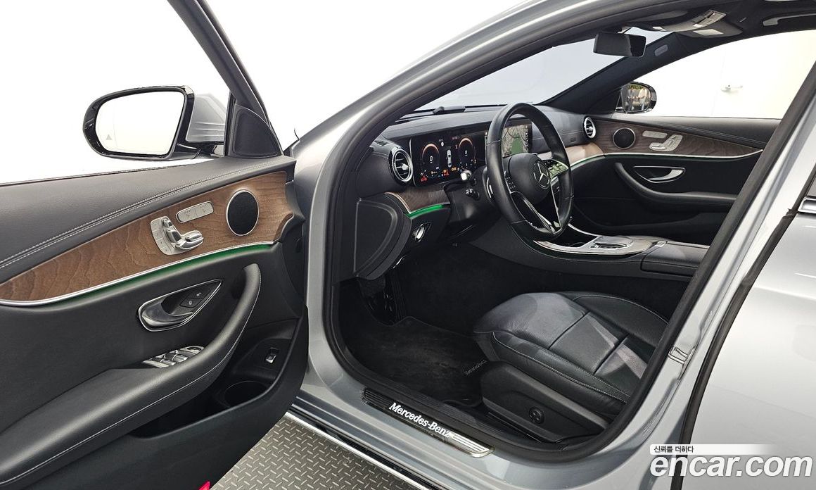 Mercedes Benz E-Class E250 Exclusive