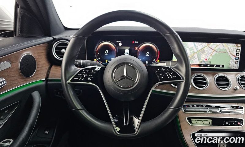 Mercedes Benz E-Class E250 Exclusive