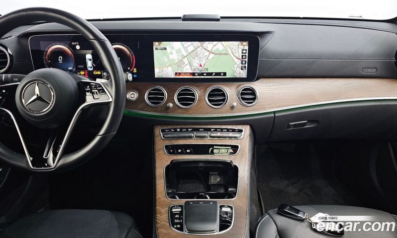 Mercedes Benz E-Class E250 Exclusive