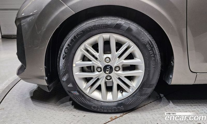 Kia Morning Signature