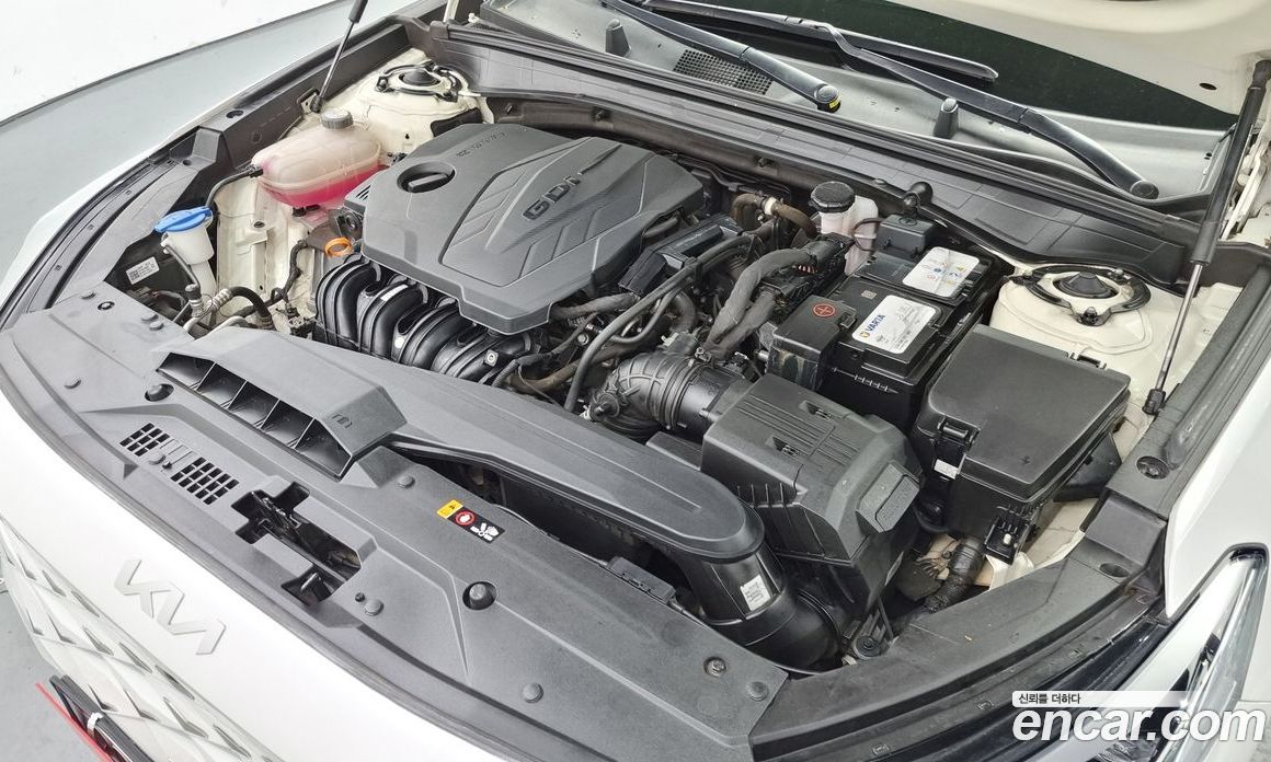 Kia K8 2.5 Gasoline 2WD