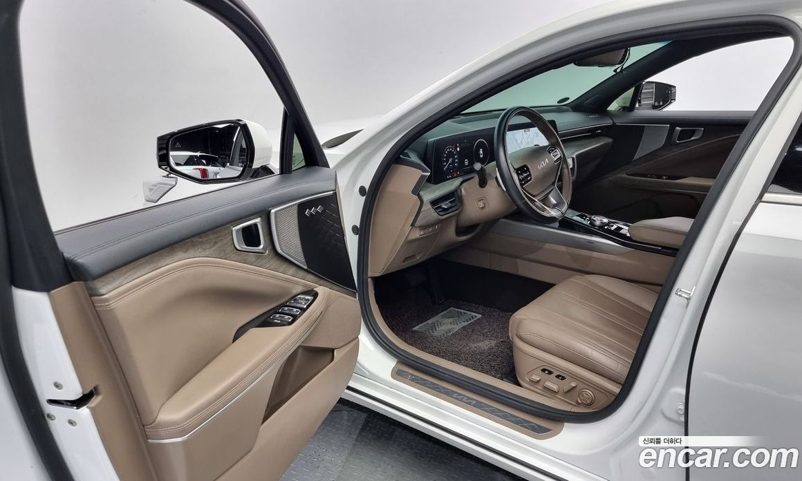 Kia K8 2.5 Gasoline 2WD