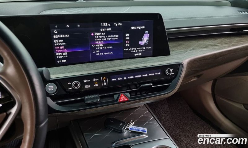 Kia K8 2.5 Gasoline 2WD