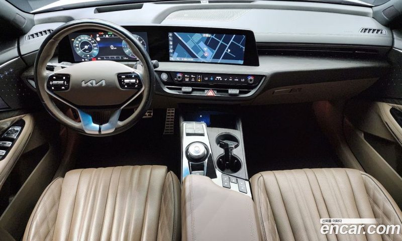 Kia K8 2.5 Gasoline 2WD