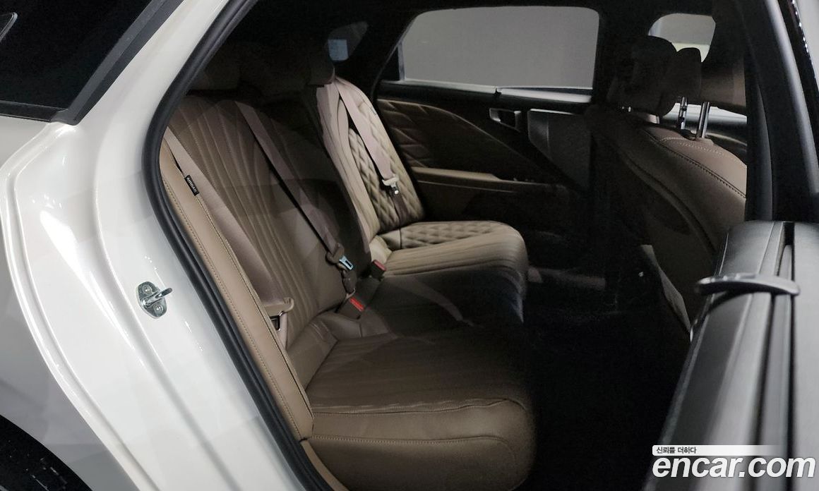 Kia K8 2.5 Gasoline 2WD