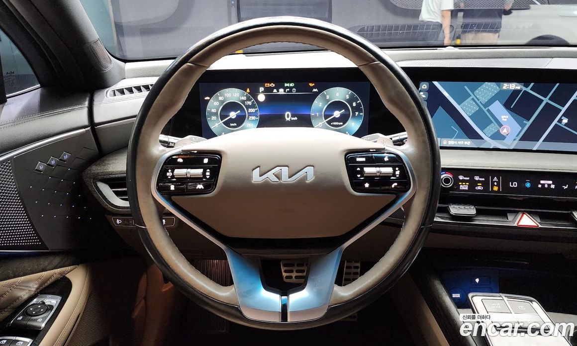 Kia K8 2.5 Gasoline 2WD