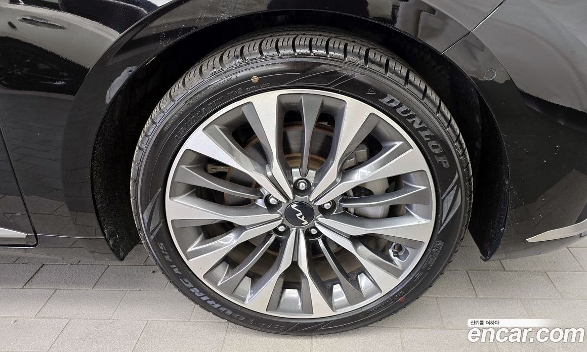 Kia K8 2.5 Gasoline 2WD