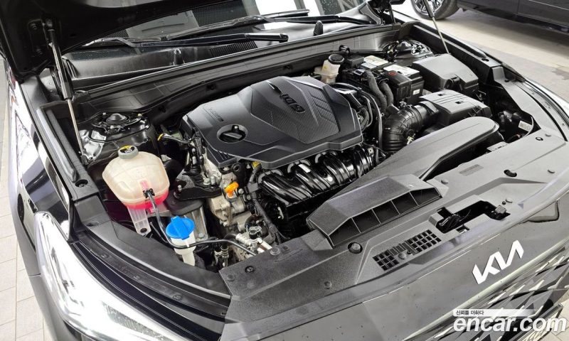 Kia K8 2.5 Gasoline 2WD