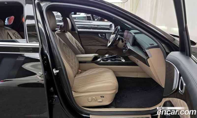 Kia K8 2.5 Gasoline 2WD