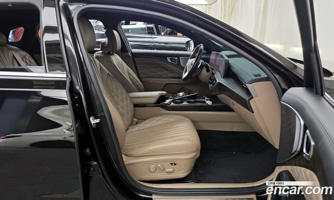 Kia K8 2.5 Gasoline 2WD