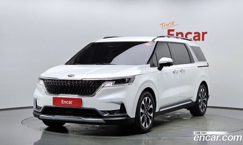 Kia Carnival 9-Seater Signature