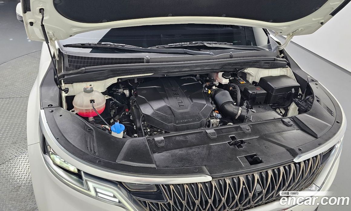 Kia Carnival 9-Seater Signature