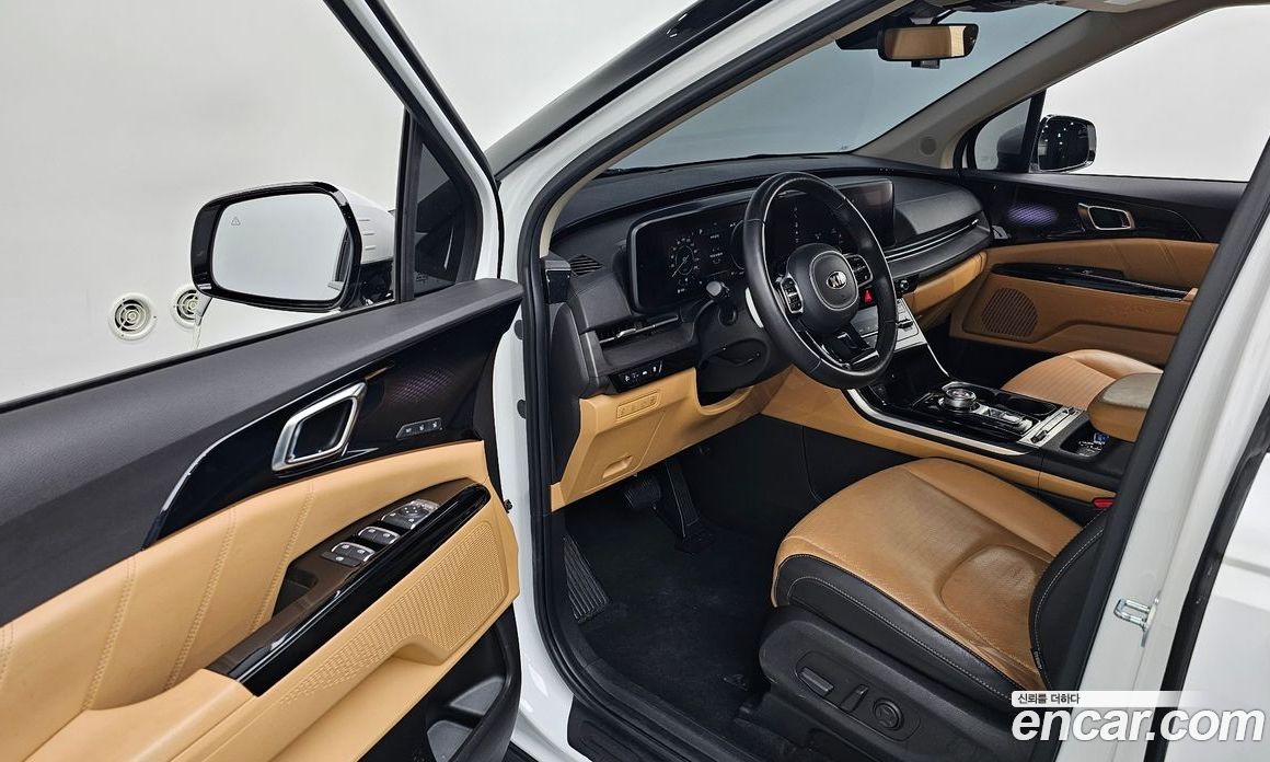 Kia Carnival 9-Seater Signature