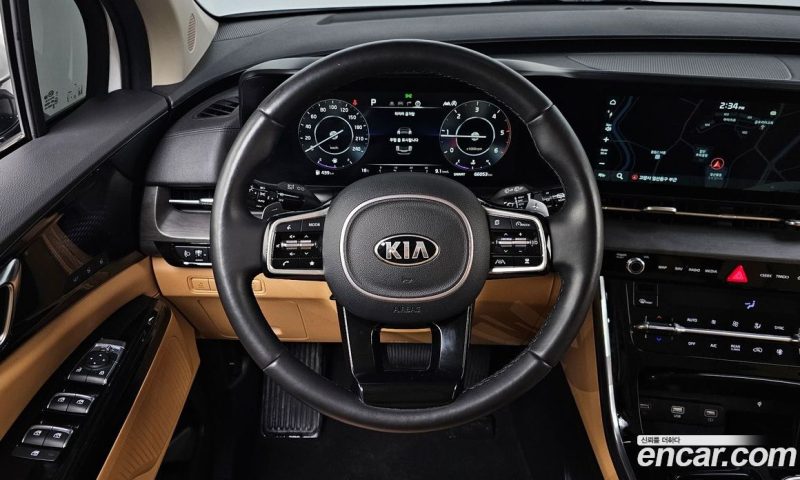 Kia Carnival 9-Seater Signature