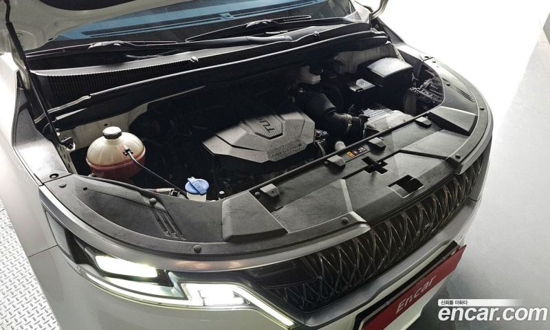 Kia Carnival 9-Seater Hi-Limousine