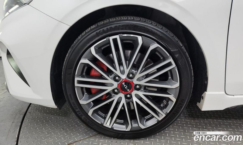 Kia K3 1.6 Turbo GT 5Door